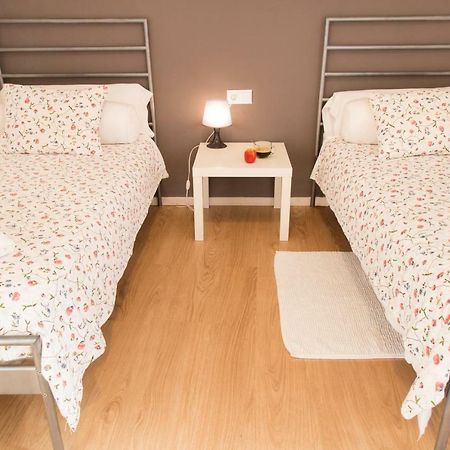 Hostal Five Gates 오수나 외부 사진