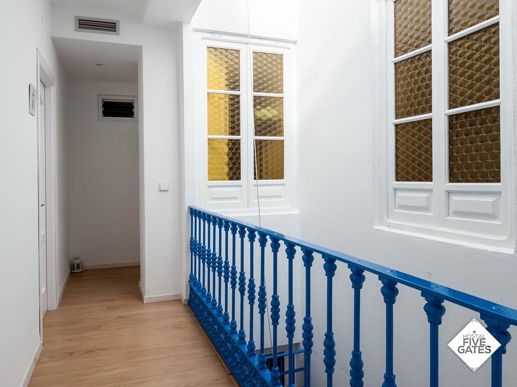 Hostal Five Gates 오수나 외부 사진